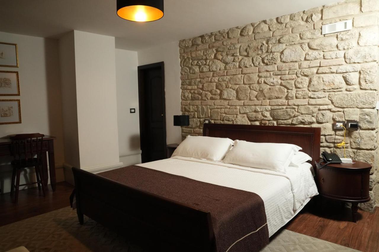 Hotel Boutique Vila 8 Durrës 外观 照片